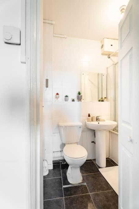 Cozy Apt In Central ลอนดอน ภายนอก รูปภาพ